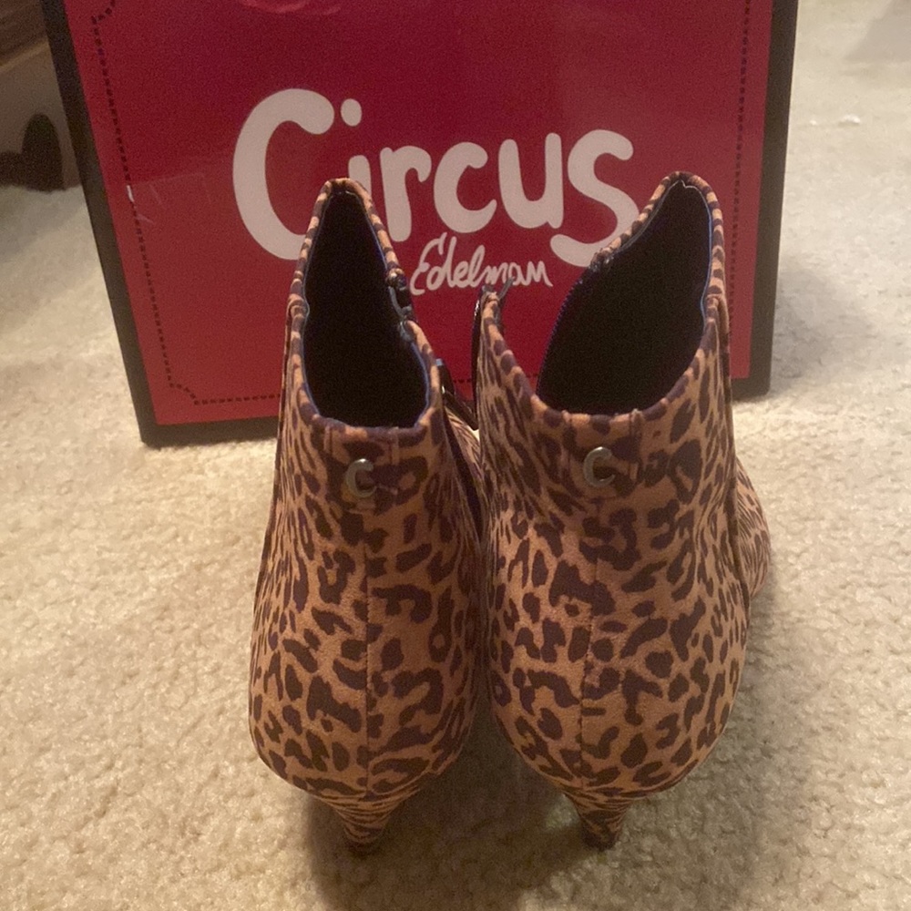 Leopard, Print Booties - Picture 2 of 4